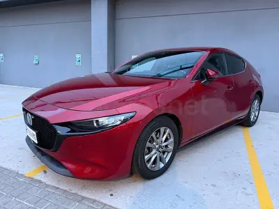 Käytetty Mazda 3 116 HP (85 kW) 2019 Punainen Sedan