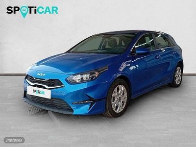 Azul Usado 2024 Kia Ceed Utilitario | 18.500 € (Precio justo)