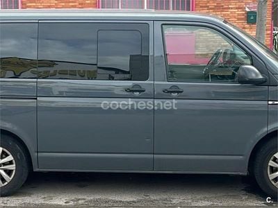 Usado VW Caravelle 114 CV (83 kW) 2018 Gris / plata Monovolumen