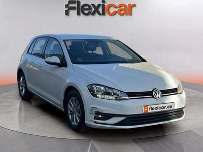 Blanco Usado 2017 VW Golf Advance Berlina | 12.490 € (Buen precio)