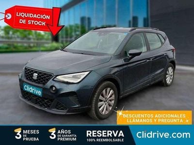 Usado Seat Arona Style Plus 110 CV (80 kW) 2022 Gris SUV
