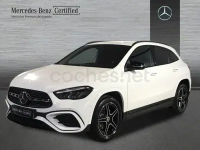 Usado Mercedes GLA200 150 CV (110 kW) 2025 Blanco SUV