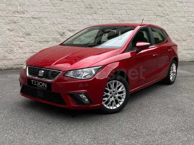 Käytetty Seat Ibiza Style Plus 95 HP (69 kW) 2019 Punainen Viistoperä