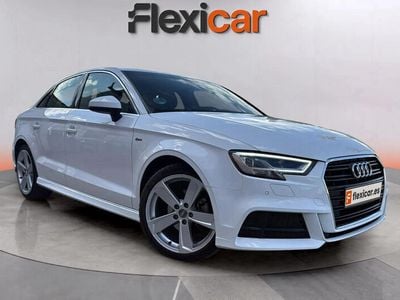 Usado Audi A3 Attraction 117 CV (86 kW) 2018 Blanco Berlina