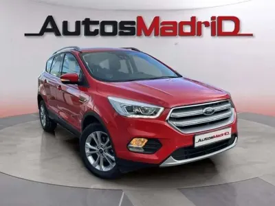 Usado Ford Kuga Titanium 120 CV (88 kW) 2019 Rojo SUV