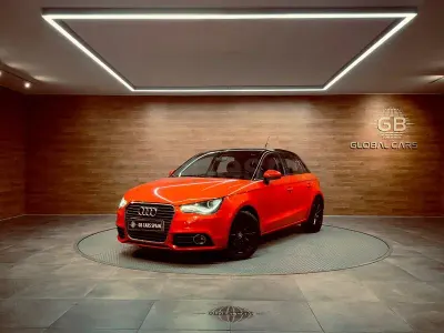 Usado Audi A1 Sportback Attraction 90 CV (66 kW) 2012 Rojo Utilitario