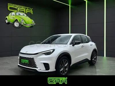 Usado Lexus LBX 136 CV (100 kW) 2024 Blanco SUV