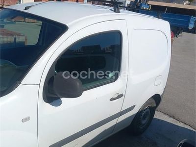 Usado Renault Kangoo 105 CV (77 kW) 2010 Blanco Monovolumen