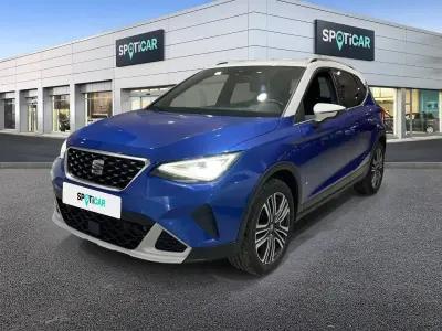Usado Seat Arona Xperience 110 CV (80 kW) 2023 Azul SUV