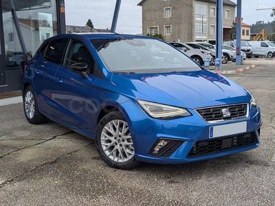 Usado Seat Ibiza FR 110 CV (80 kW) 2022 Azul Utilitario