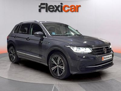 Usado VW Tiguan Life 150 CV (110 kW) 2022 Gris SUV