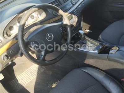 Mercedes E280
