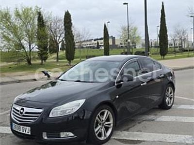 Usado Opel Insignia Sport 130 CV (95 kW) 2010 Negro Berlina