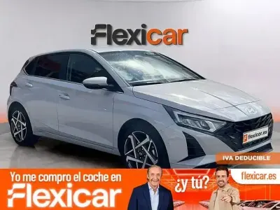 Usado Hyundai i20 100 CV (73 kW) 2024 Blanco Utilitario