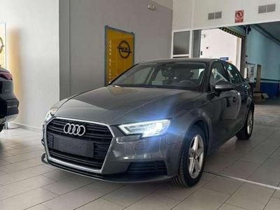Usado Audi A3 Sportback 116 CV (85 kW) 2019 Gris Utilitario