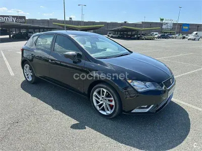 Usado Seat Leon I-Tech 105 CV (77 kW) 2014 Negro Berlina