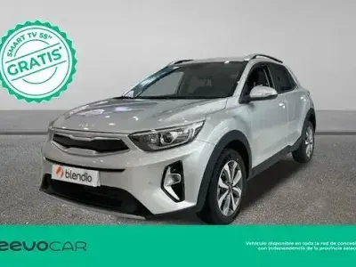 Usado Kia Stonic 79 CV (58 kW) 2024 Gris SUV