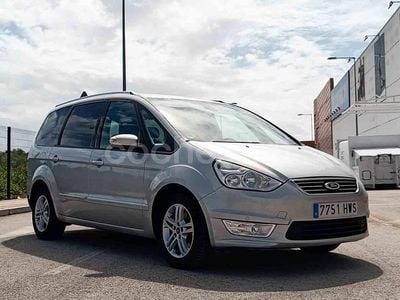 Usado Ford Galaxy Titanium 140 CV (102 kW) 2014 Gris / plata Monovolumen
