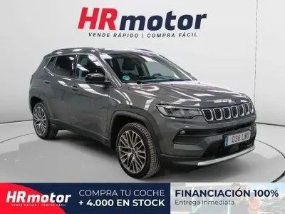 Usado Jeep Compass Limited 131 CV (96 kW) 2022 Gris SUV