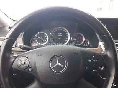 Usado Mercedes E220 Elegance 170 CV (125 kW) 2011 Gris / plata Berlina