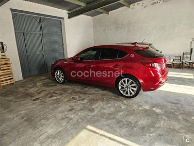 Usado Mazda 3 Style 105 CV (77 kW) 2017 Rojo Berlina