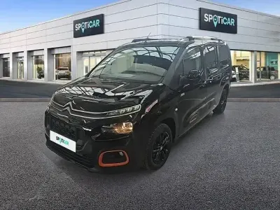 Usado Citroën Berlingo Shine 131 CV (96 kW) 2019 Negro Monovolumen
