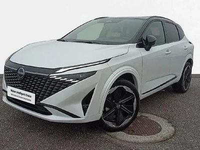 Lunar white con techo midnight Usado 2025 Nissan Qashqai SUV | 32.900 € (Caro)