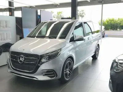 Nuevo Mercedes V250 Avantgarde 190 CV (139 kW) 2026 Plateado Monovolumen