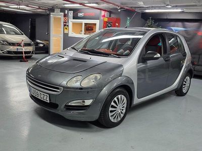 Usado Smart ForFour Passion 95 CV (69 kW) 2004 Gris / plata Utilitario
