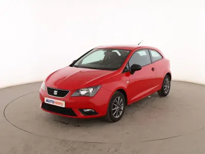 Usado Seat Ibiza Reference 70 CV (51 kW) 2014 Rojo Berlina