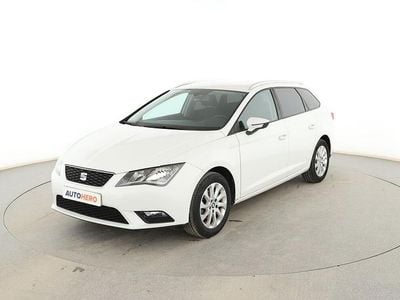 Usado Seat Leon Style 110 CV (80 kW) 2016 Blanco Familiar