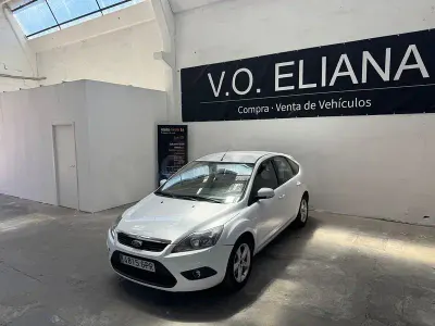 Usado Ford Focus Titanium 115 CV (84 kW) 2009 Blanco Berlina
