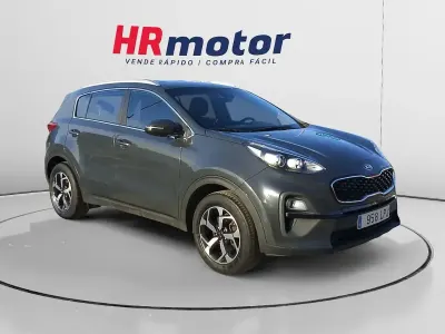 Usado Kia Sportage 136 CV (100 kW) 2021 Gris SUV