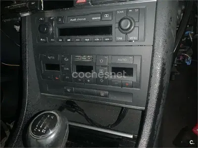 Usado Audi A6 130 CV (95 kW) 2003 Gris / plata Familiar
