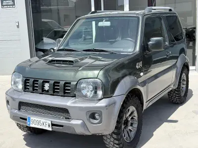 Usado Suzuki Jimny 85 CV (62 kW) 2017 Verde SUV