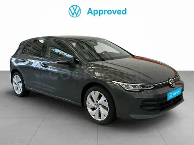 Usado VW Golf VIII 115 CV (84 kW) 2025 Gris / plata Berlina