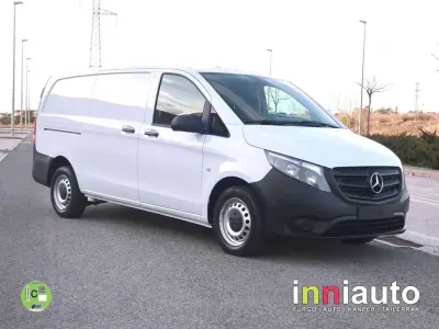 Usado Mercedes Vito 136 CV (100 kW) 2024 Blanco Van