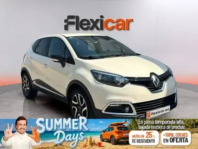 Usado Renault Captur Intens 90 CV (66 kW) 2016 Blanco SUV