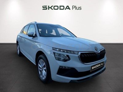 Usado Skoda Kamiq Selection 115 CV (84 kW) 2025 Blanco SUV
