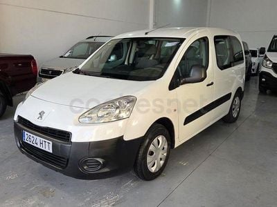 Usado Peugeot Partner Tepee Active 92 CV (67 kW) 2014 Blanco Monovolumen