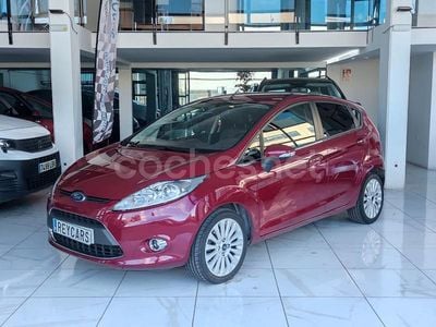 Granate Usado 2010 Ford Fiesta Titanium Berlina | 5900 € (Precio justo)