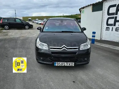 Usado Citroën C4 110 CV (80 kW) 2007 Negro Berlina