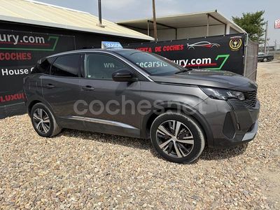 Gris / plata Usado 2023 Peugeot 3008 Allure SUV | 22.300 € (Buen precio)