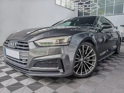 Usado Audi A5 Sportback S-Line 190 CV (139 kW) 2019 Gris / plata Utilitario