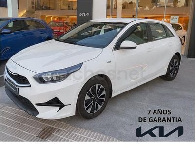 Blanco Usado 2025 Kia Ceed Utilitario | 19.600 € (Precio justo)