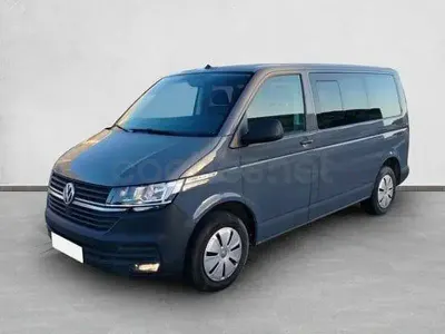 Usado VW Caravelle 150 CV (110 kW) 2024 Gris / plata Van
