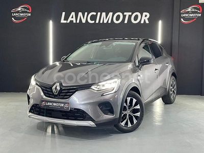 Usado Renault Captur Evolution 140 CV (102 kW) 2023 Gris / plata SUV