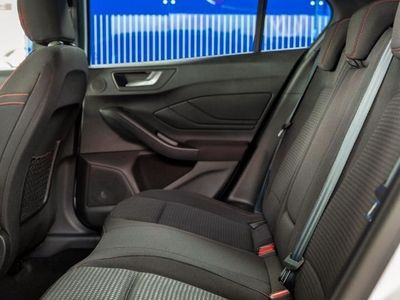 Blanco Usado 2023 Ford Focus ST-Line X | 27.280 €