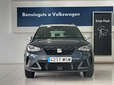 Usado Seat Arona FR 116 CV (85 kW) 2024 Gris SUV