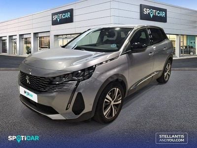 Usado Peugeot 3008 Allure 130 CV (95 kW) 2021 Gris / plata SUV